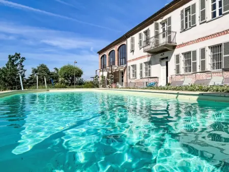 Location Gîte à Portacomaro 10 personnes