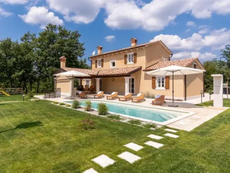 Location Villa à Pazin 6 personnes