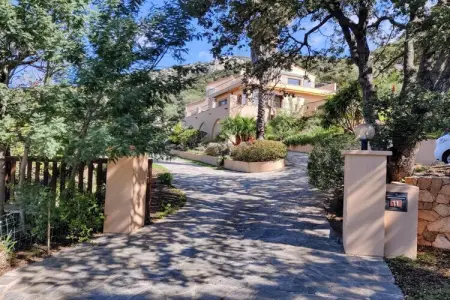 Location Maison à Lumio 4 personnes