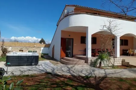 Location Maison à Peroj 6 personnes