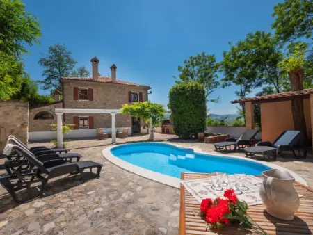 Location Gîte à Gemmano 12 personnes