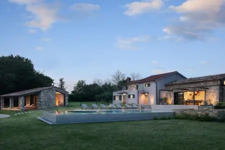 Location Villa à Kršan 8 personnes