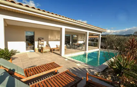 Location Maison à Goudargues 8 personnes