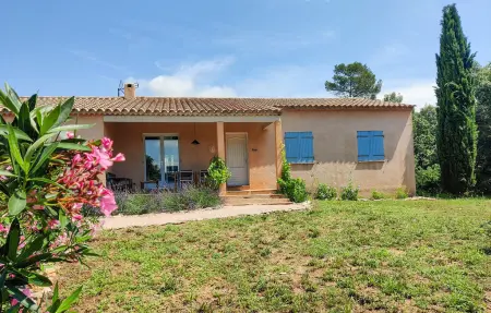 Location Maison à Besse sur Issole 5 personnes