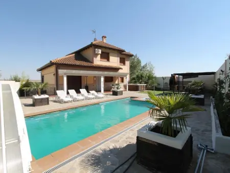 Location Maison à Seseña   Castilla la Mancha 18 personnes