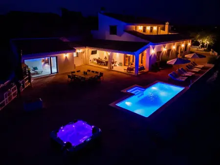 Location Maison à Galera 20 personnes