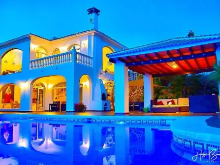 Location Maison à Moclinejo 4 personnes