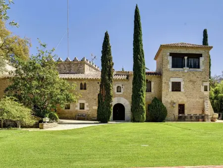 Location Maison à Vilademuls 14 personnes