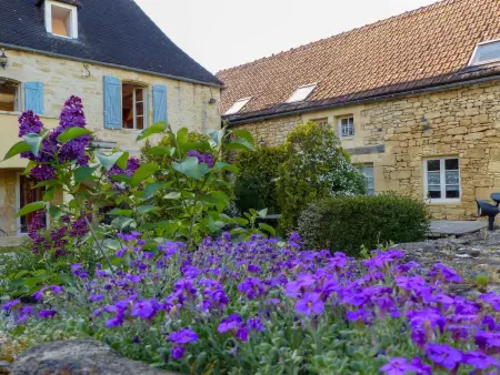 Location Maison à Carlux 9 personnes