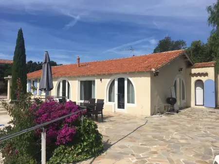 Location Maison à Le Lavandou 8 personnes