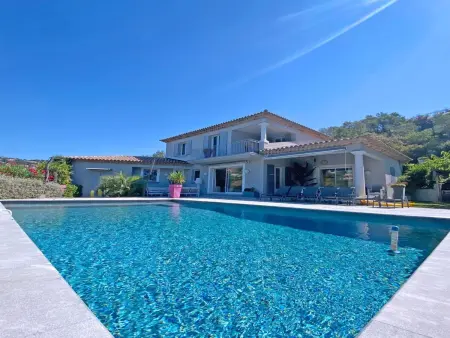 Location Maison à Sainte Maxime 10 personnes