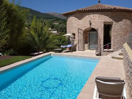 Location Maison à Vence 8 personnes