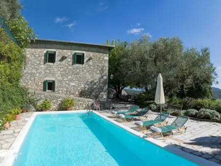 Location Maison à Vafkeri 7 personnes