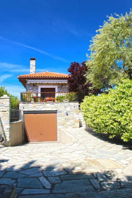 Location Maison à Afetes 5 personnes