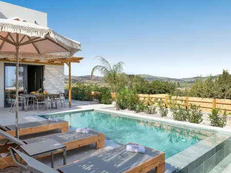 Location Maison à Archangelos 8 personnes