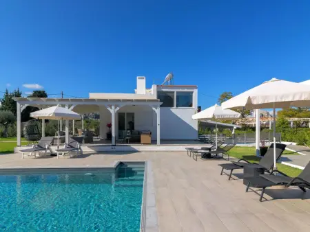 Location Maison à Archangelos 10 personnes