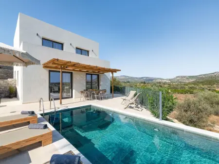 Location Maison à Archangelos 8 personnes