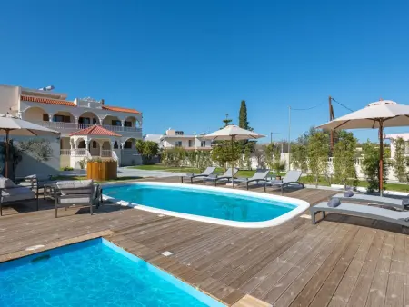 Location Maison à Archangelos 10 personnes