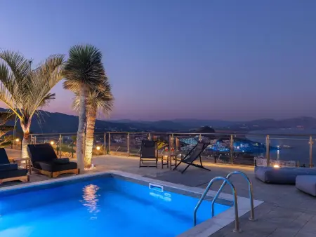 Location Maison à Pefki 10 personnes