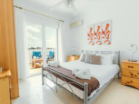 Location Maison à Gennadi 6 personnes