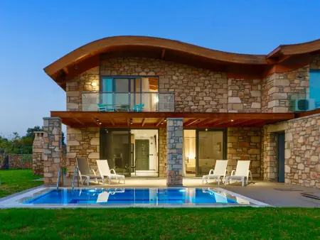 Location Maison à Gennadi 2 personnes