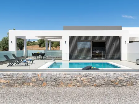 Location Maison à Gennadi 4 personnes