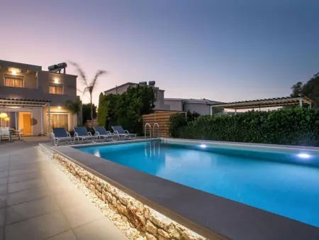 Location Maison à Gennadi 8 personnes