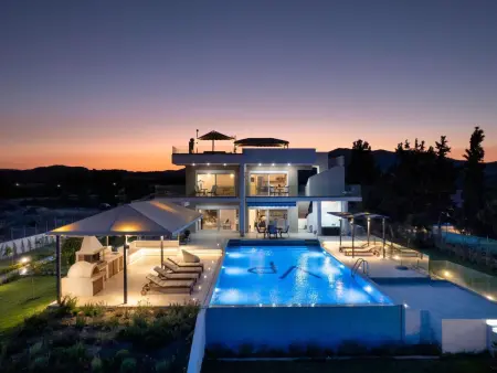 Location Maison à Gennadi 12 personnes