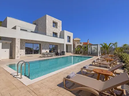 Location Maison à Kolympia 10 personnes