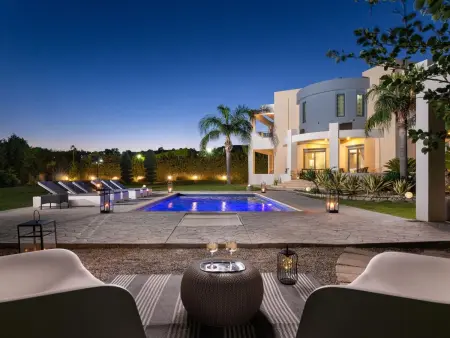 Location Maison à Kolympia 10 personnes