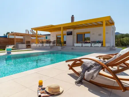 Location Maison à Kolympia 6 personnes