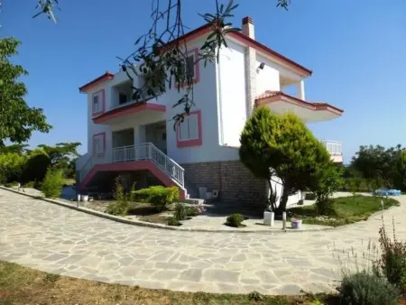 Location Maison à Epanomi 4 personnes