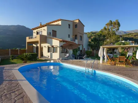 Location Maison à Agios Vasilios 9 personnes