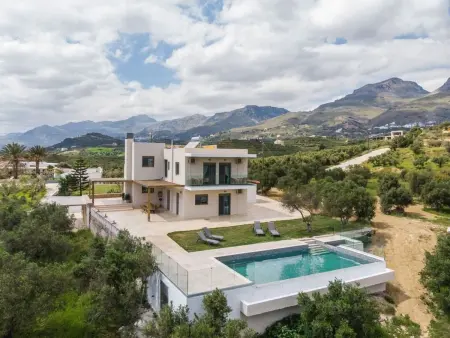 Location Maison à Agios Vasilios 12 personnes