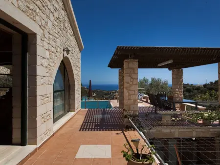 Location Maison à Agia Marina 8 personnes