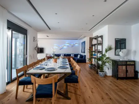 Location Maison à Plaka 12 personnes