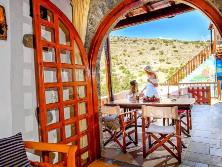 Location Maison à Plaka 4 personnes