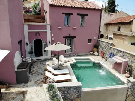 Location Maison à Almyrida 7 personnes