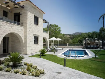 Location Maison à Almyrida 8 personnes