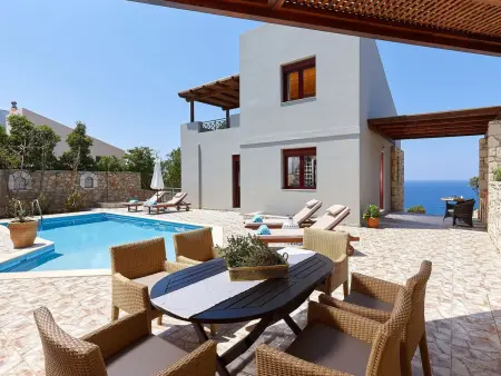 Location Maison à Roumeli 6 personnes