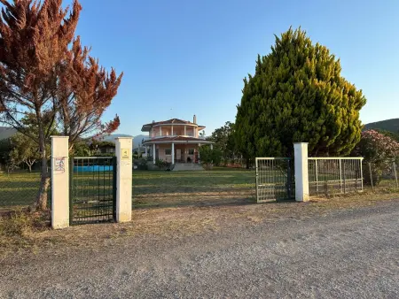 Location Maison à Achladi 8 personnes