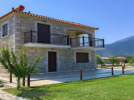 Location Maison à Paralion Astros 4 personnes