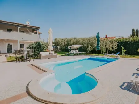 Location Maison à Buje 6 personnes