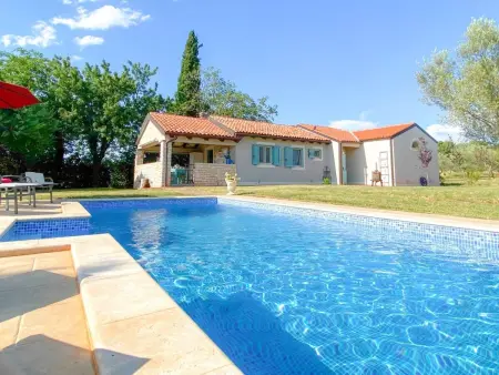 Location Maison à Buzinija 8 personnes