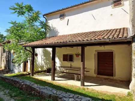 Location Maison à Buzet 4 personnes