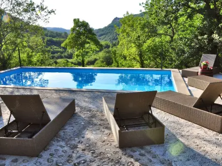 Location Maison à Buzet 3 personnes