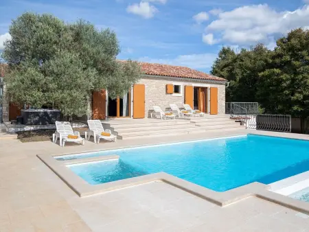 Location Maison à Bazgalji 8 personnes