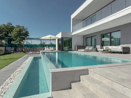 Location Maison à Bokordici 10 personnes