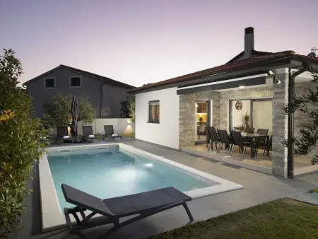 Location Maison à Bokordici 6 personnes