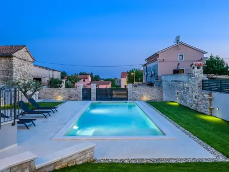 Location Maison à Bokordici 7 personnes